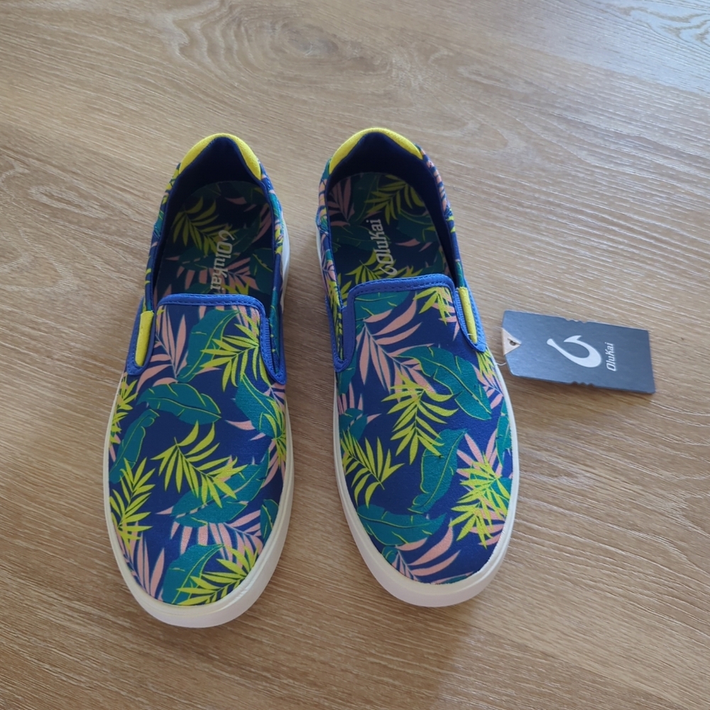 OLUKAI Lae'ahi Pa'I M 9 , 9.5Shoes Sunset Blue Aloha Slip-on New